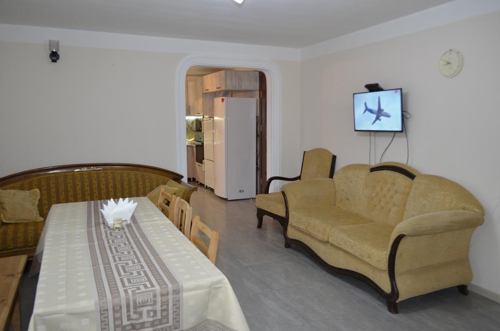 Guest House Gogia Zhabeshi Екстериор снимка
